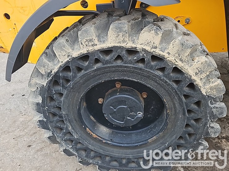 2018-jcb-507-42-image-10