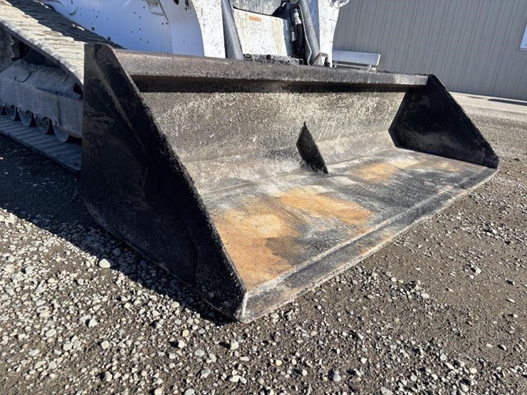 2019-bobcat-t770-image-11