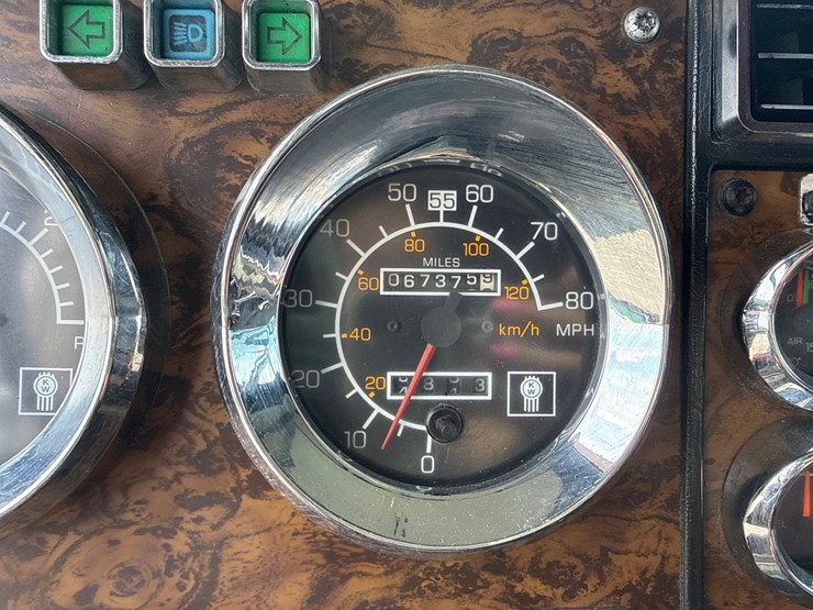 1992-kenworth-t600-image-33