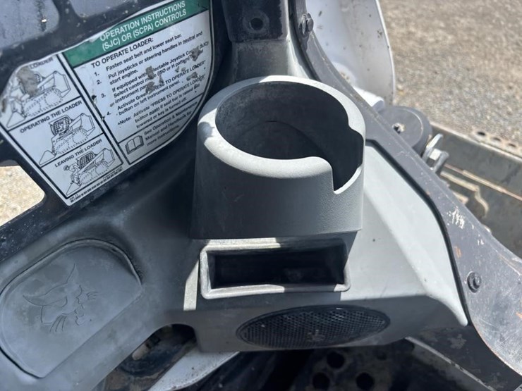 2019-bobcat-t770-image-33