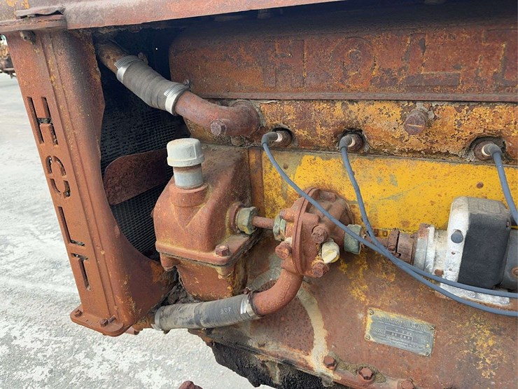 holt-caterpillar-image-20