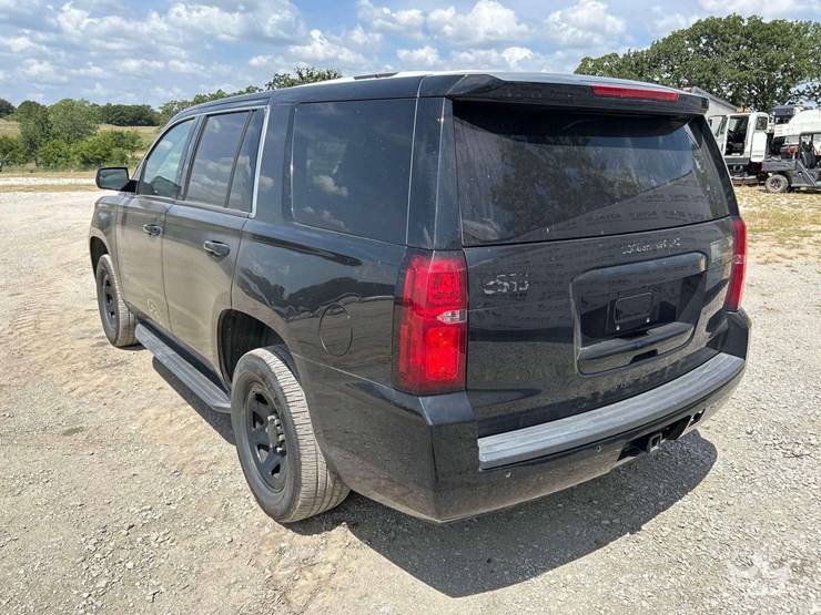 2008-chevrolet-tahoe-image-2