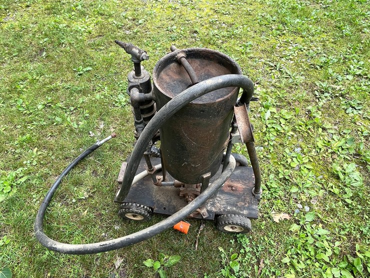 #6107-•-ruemelin-mfg.-co.-portable-sand-blaster-image-4