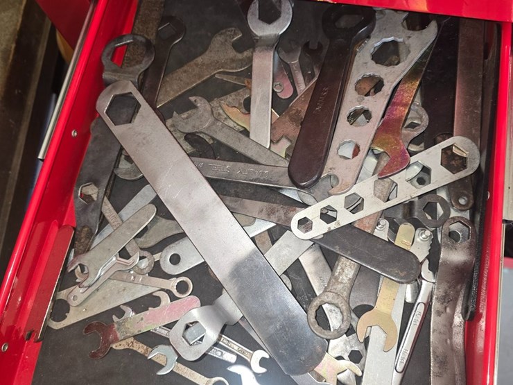 #443-•-tool-box-full-of-tools-image-3