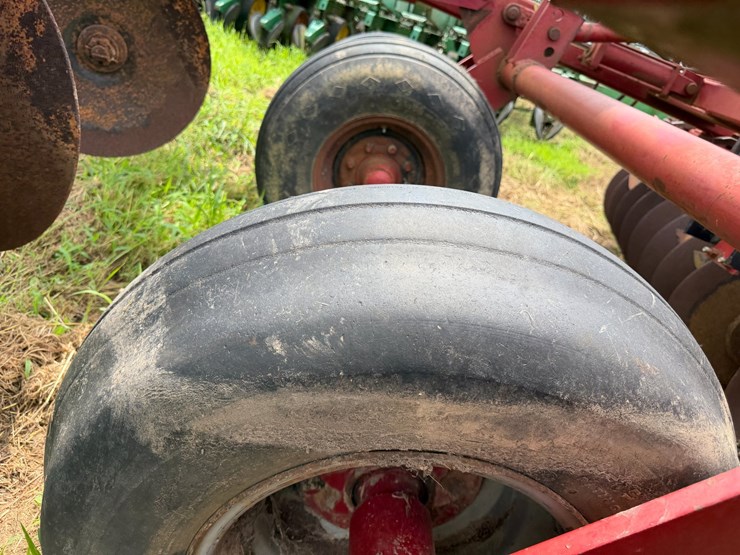 case-ih-3950-image-11