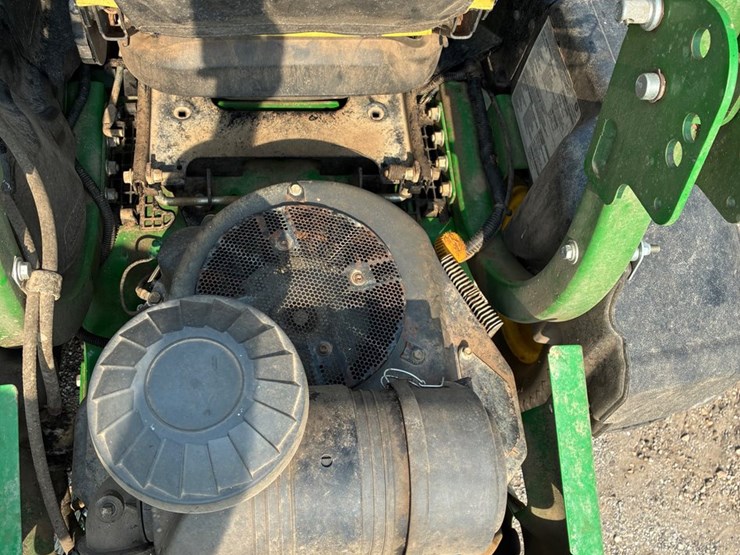 2021-john-deere-z960m-image-6