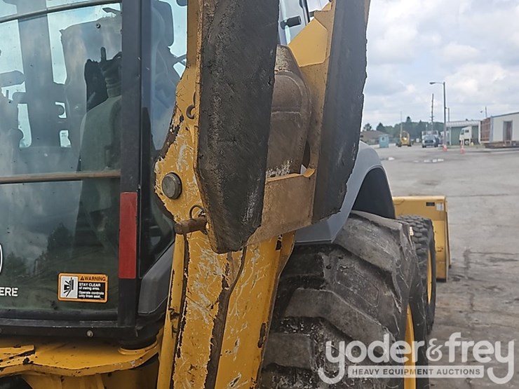 2014-deere-410k-image-13