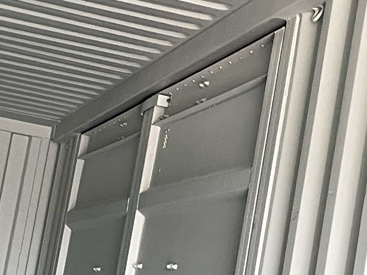 #2352-•-40'-high-shipping-container-image-35