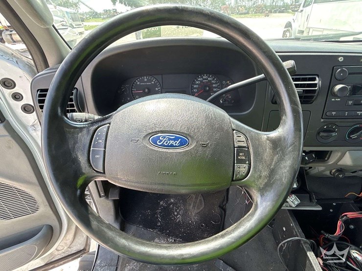 2006-ford-f250-image-11