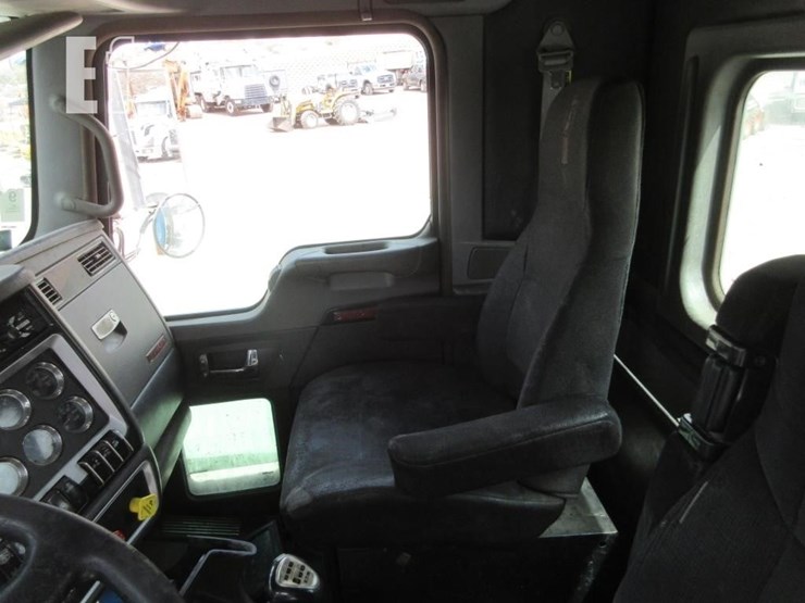2015-kenworth-t800-image-8