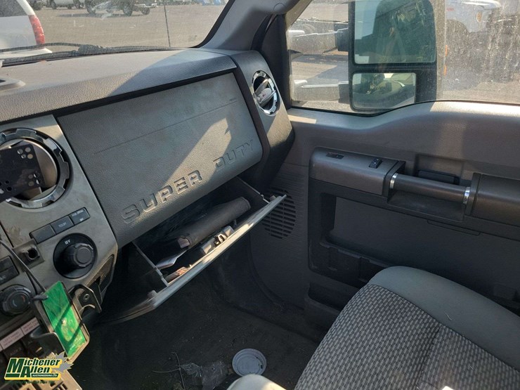 2012-ford-f350-image-23
