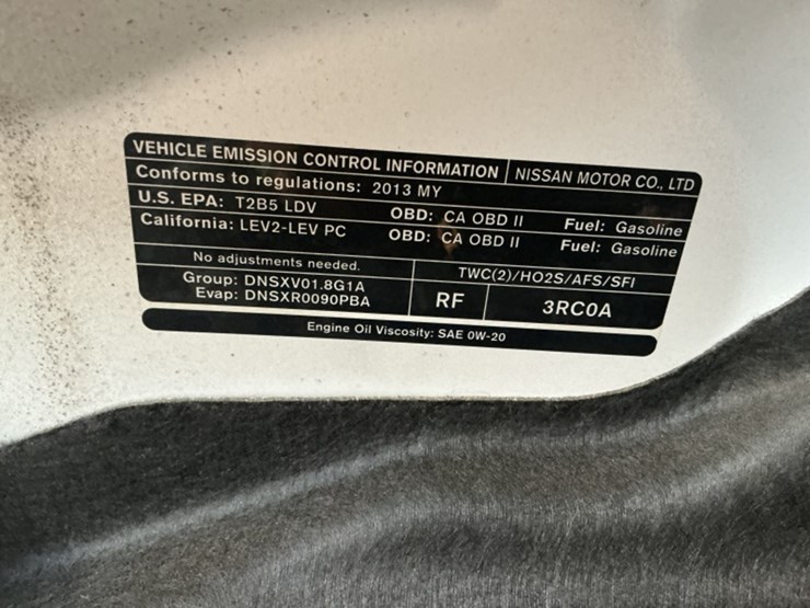 2013-nissan-sentra-sdn-image-12