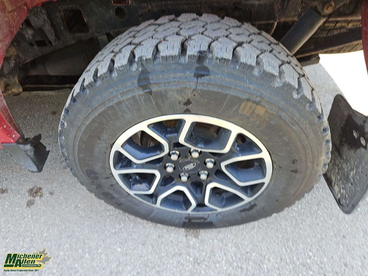 2022-ford-f150-image-10