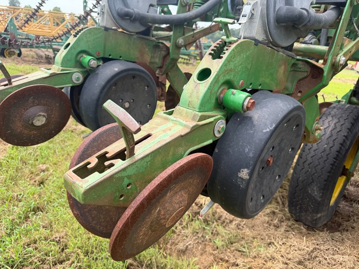 john-deere-1790-image-41
