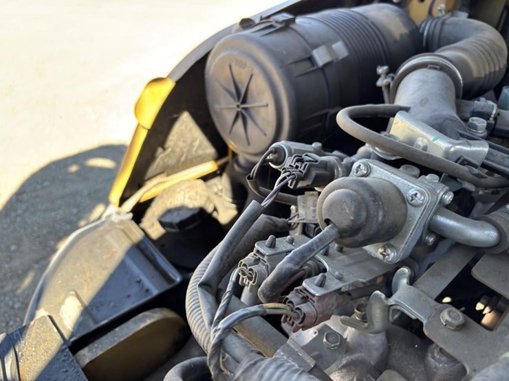 2019-caterpillar-2c6000-image-36