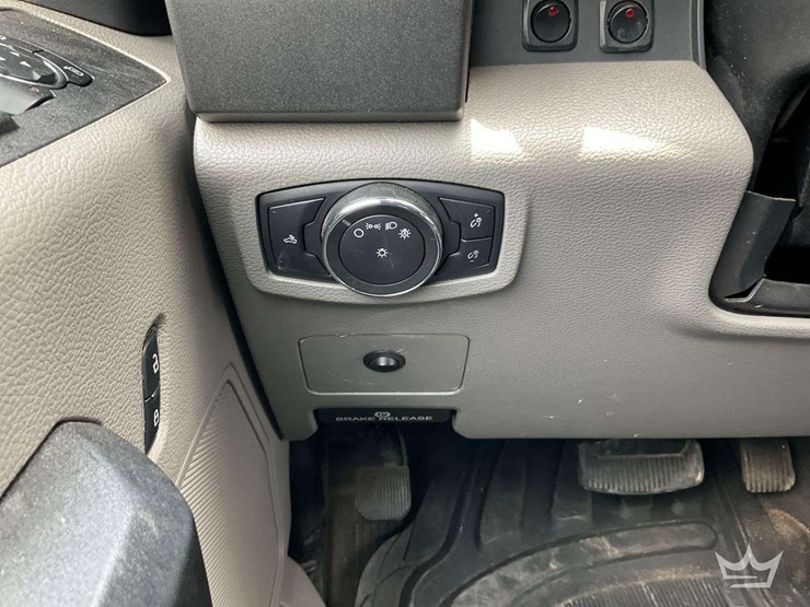 2018-ford-f350-image-17