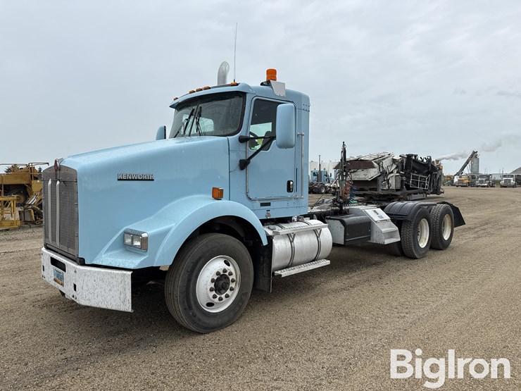 2014-kenworth-t800-image-1