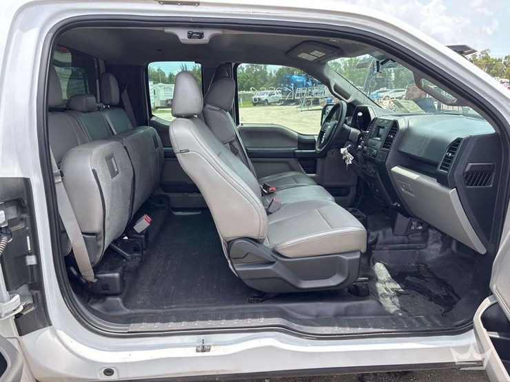 2016-ford-f150-image-22