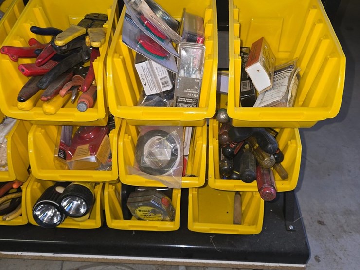 #431-•-47-bin-organizer-with-all-the-contents-image-8