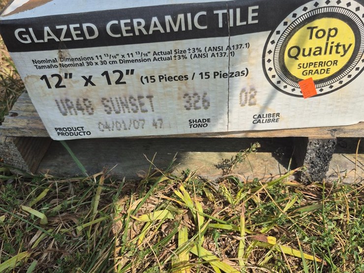 #115-•-3-boxes-glazed-ceramic-tile-image-4