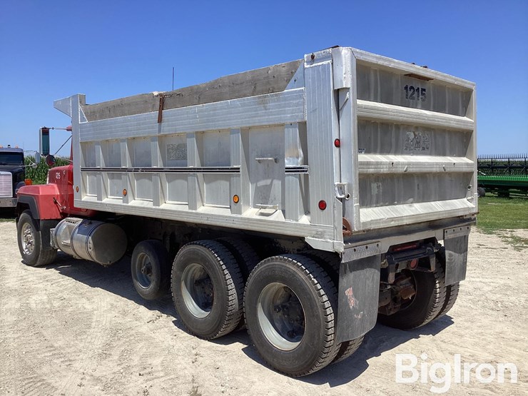 1992-mack-rd690s-image-7