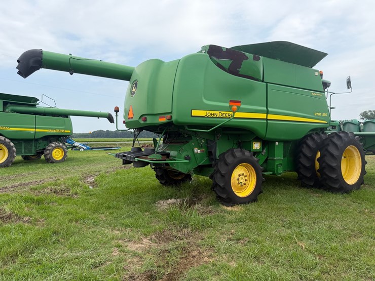 2011-john-deere-9770-sts-image-3