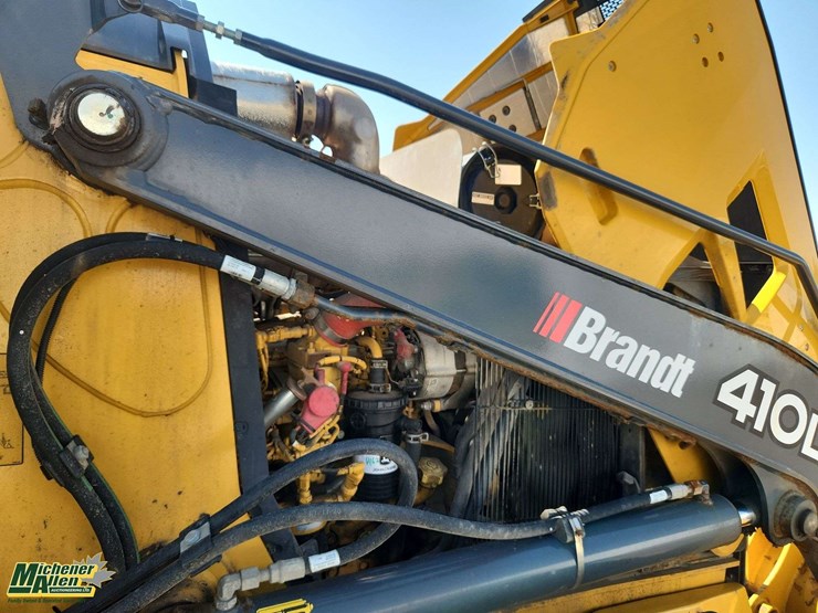 deere-410l-image-35