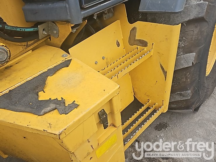 2014-deere-410k-image-28