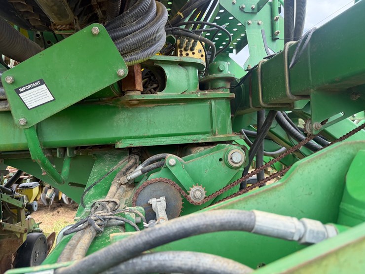 john-deere-1790-image-59