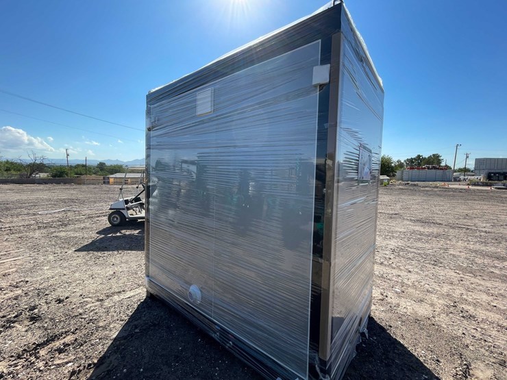 #2850-•-2026-unused-portable-restroom-image-6