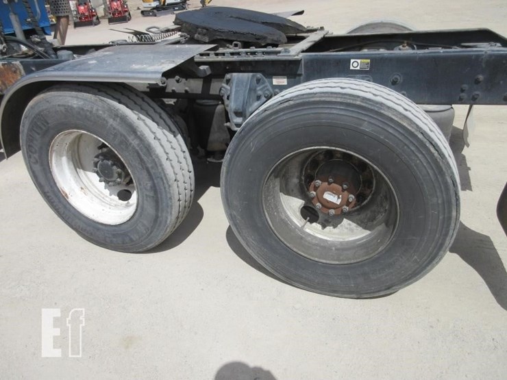 2015-kenworth-t800-image-23