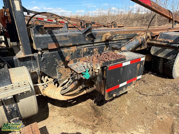 2006-sterling-lt9500-image-7