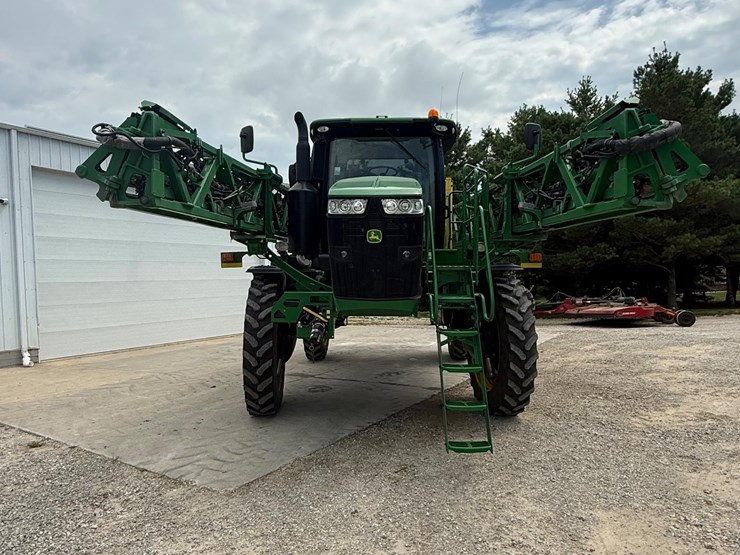 2020-john-deere-r4038-image-2