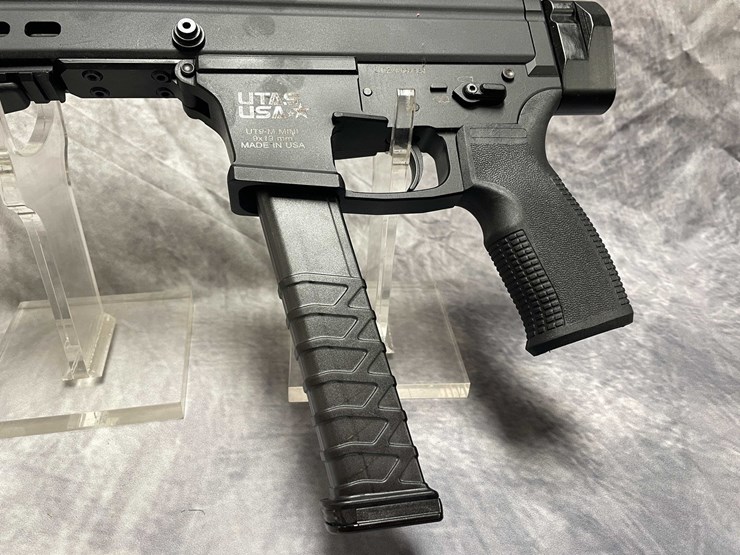 #10858-•-utas-usa-ut9-machine-,-9mm-luger-semi-auto-pistol,-sn:-ut-24a004984-image-11