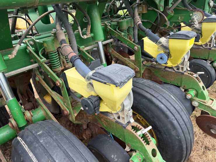 john-deere-1790-image-97
