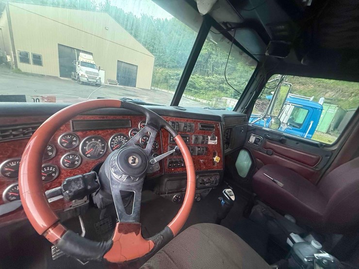 2005-western-star-4900-image-16