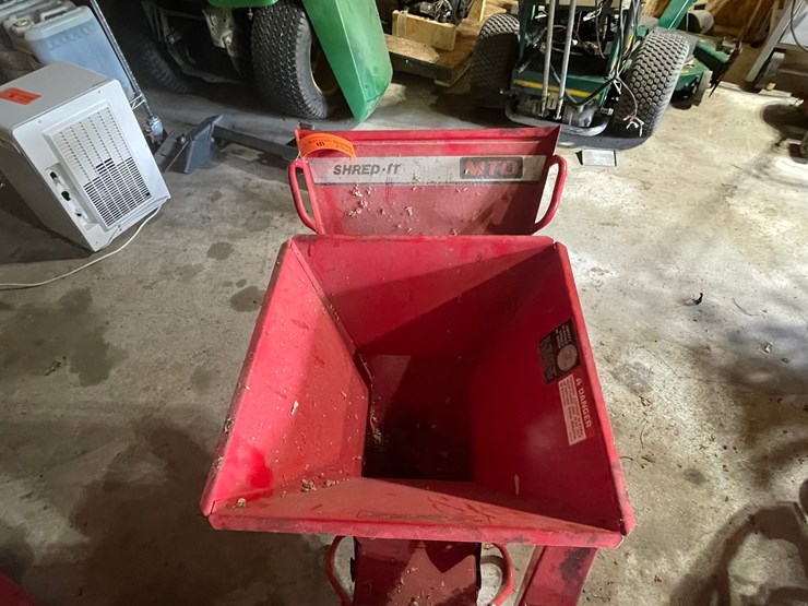 #6167-•-mtd-shred-it-wood-chipper-image-3