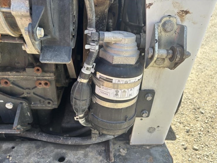 2019-bobcat-t770-image-40