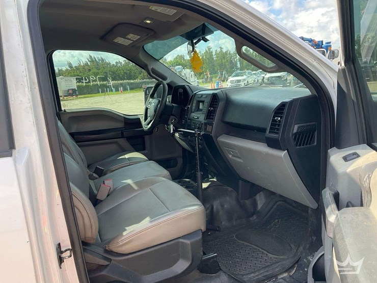 2017-ford-f150-image-22