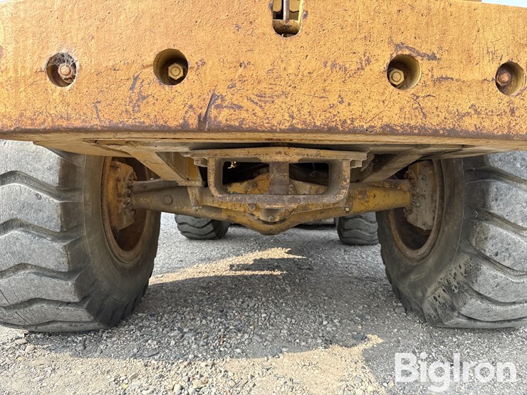 1978-caterpillar-950-image-17