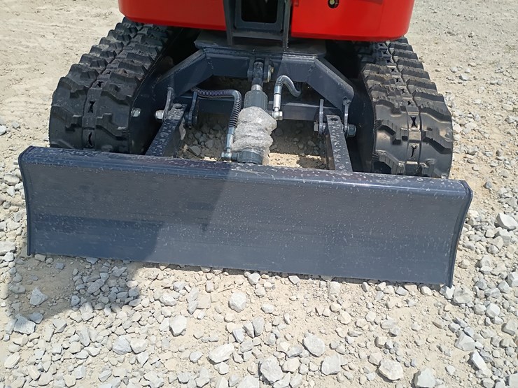 #l63-001-•-2026-zjg-12-mini-excavator-[damaged]-image-9