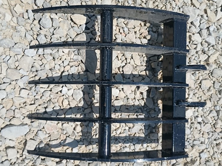 #l63-026-•-rake-mini-excavator-attachment-image-5