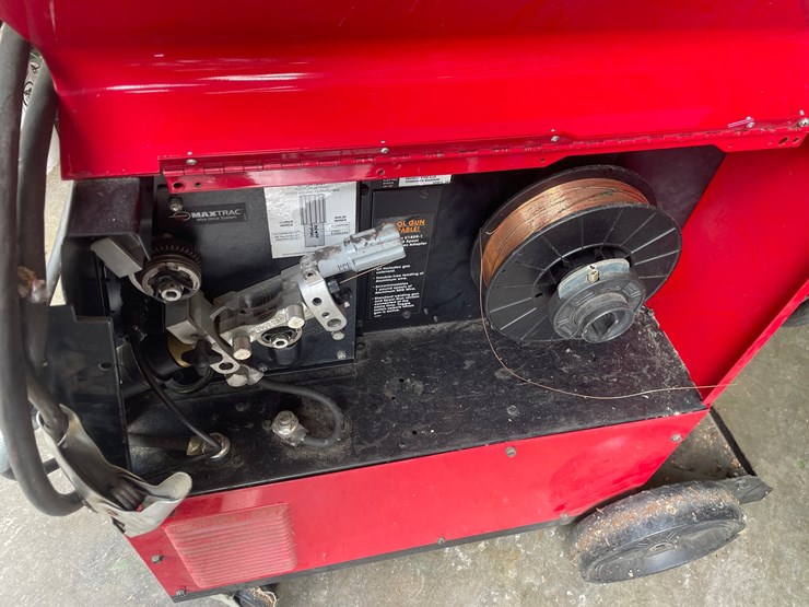 #6202-•-lincoln-power-mig-215-welder-image-6