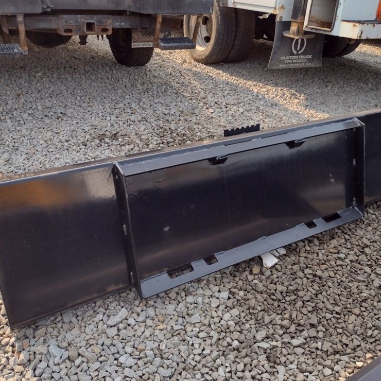 78 in Skid Loader Bucket (QEA 2315)