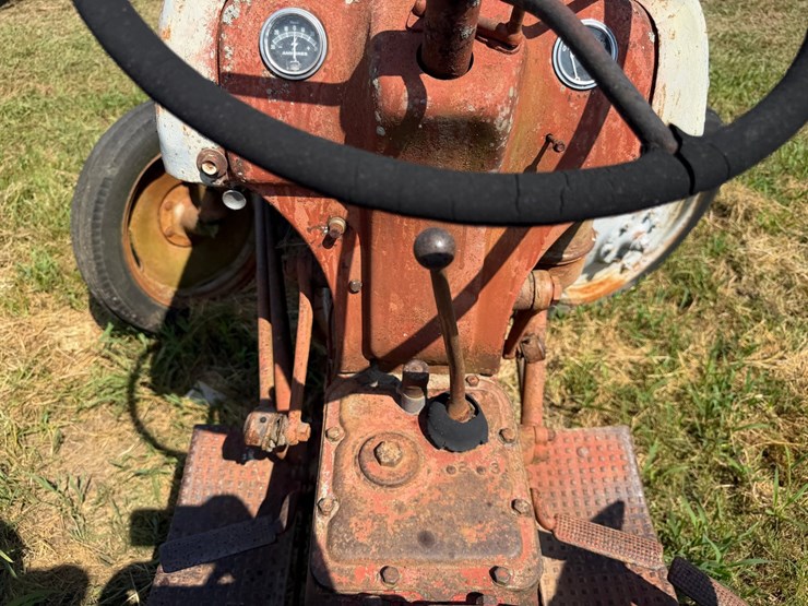 ford-tractor-image-37