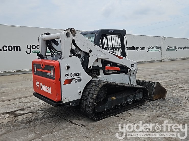 2023-bobcat-t740-image-5