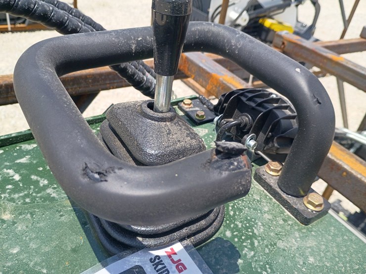 #l63-015-•-2026-zjg-380-mini-skid-steer-image-26