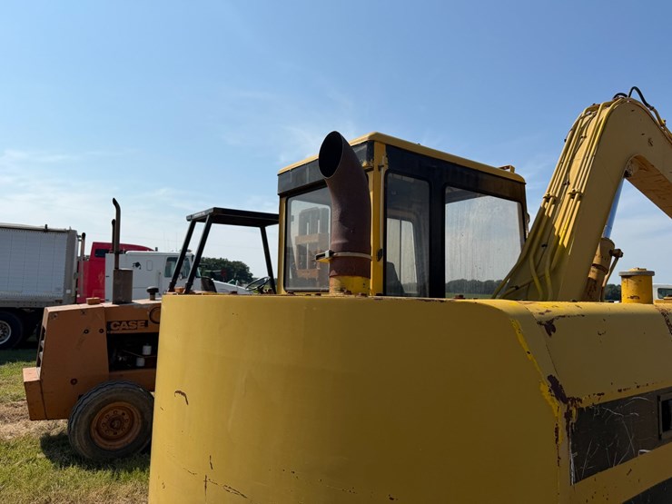 caterpillar-307-image-54