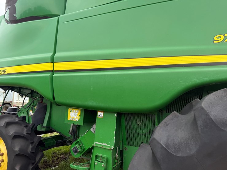 2011-john-deere-9770-sts-image-30
