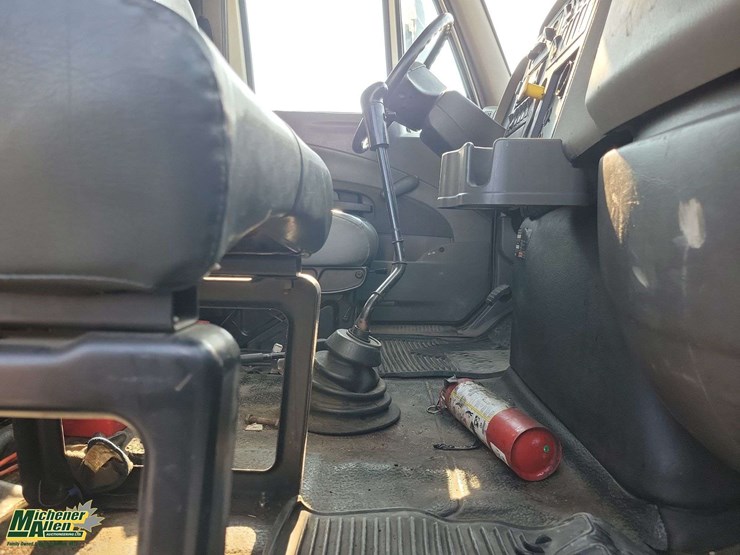 international-durastar-4400-image-29